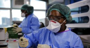 Santé/L’Afrique devrait participer aux essais cliniques du vaccin contre la COVID-19 et assumer un leadership scientifique