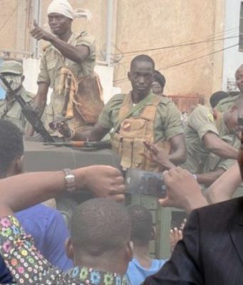 Opinion/Ce que reproche le Dr Fidèle Sonon à Me Robert Dossou
